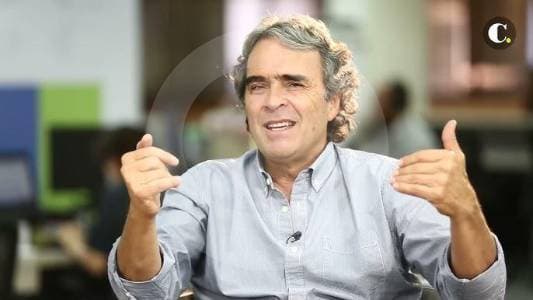 Fajardo apuesta todo a las redes sociales: de su mayor error a su nueva tarima