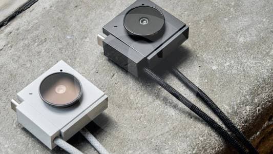 OpenAI invierte 40 millones en Opal Camera: de webcam bonita a dispositivo con IA integrada