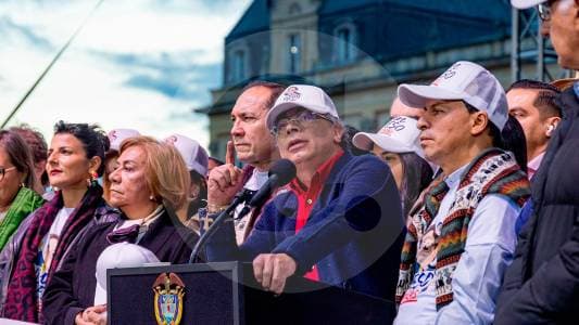 ¿Petro incumplió la orden del Consejo de Estado en el aumento del salario mínimo?