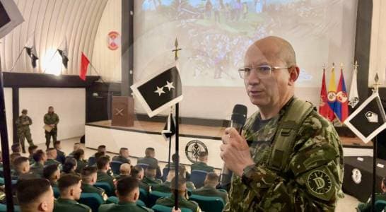 General destituido afirma que lo sacaron por detener la caravana de Calarcá y denuncia amenazas del ELN