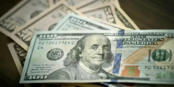 Dólar sube a máximo del año por tensión en Oriente Medio: qué significa para tu bolsillo
