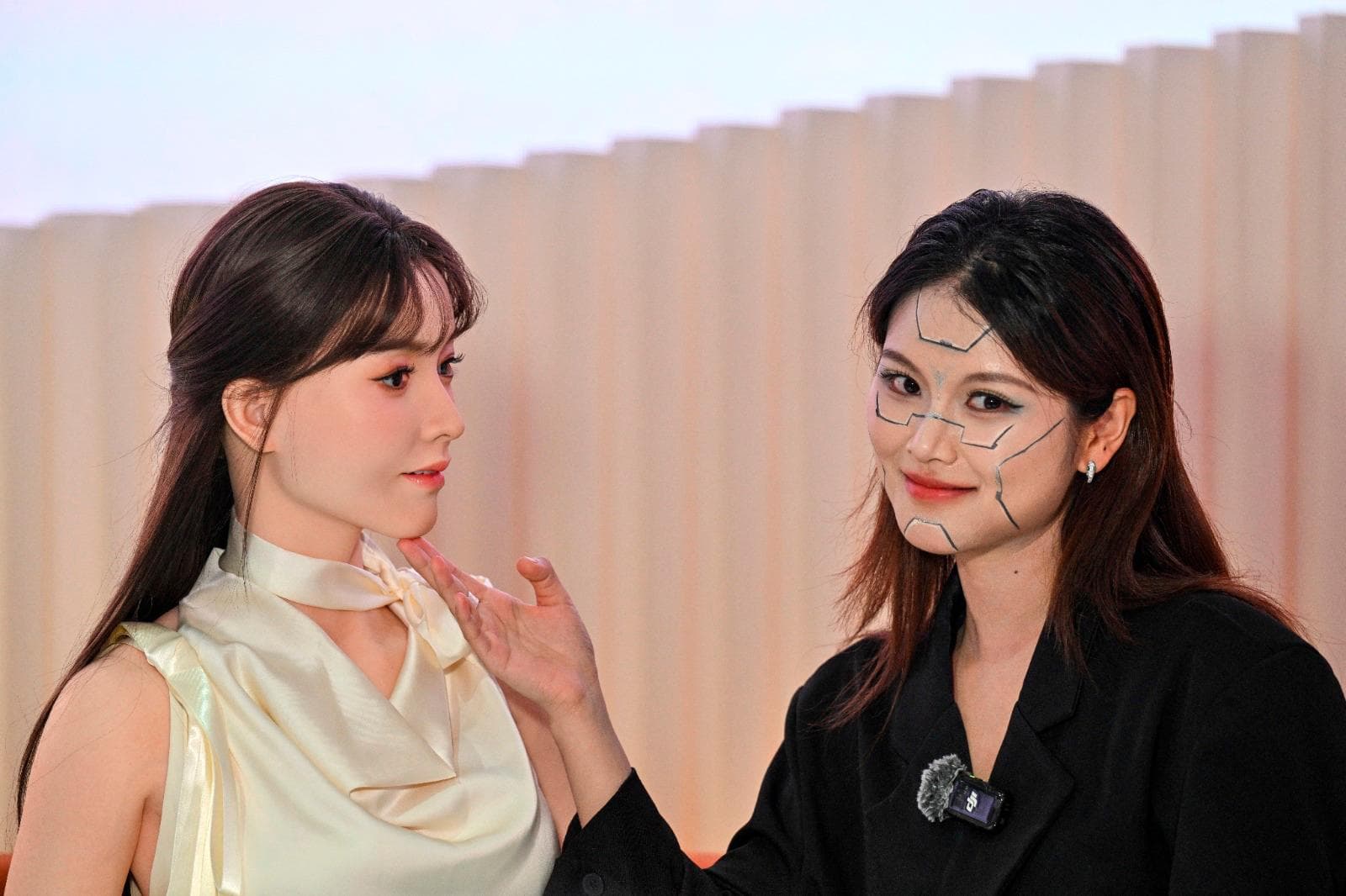 Un robot chino promete ser tu confidente: conoce al U1, el androide que busca combatir la soledad