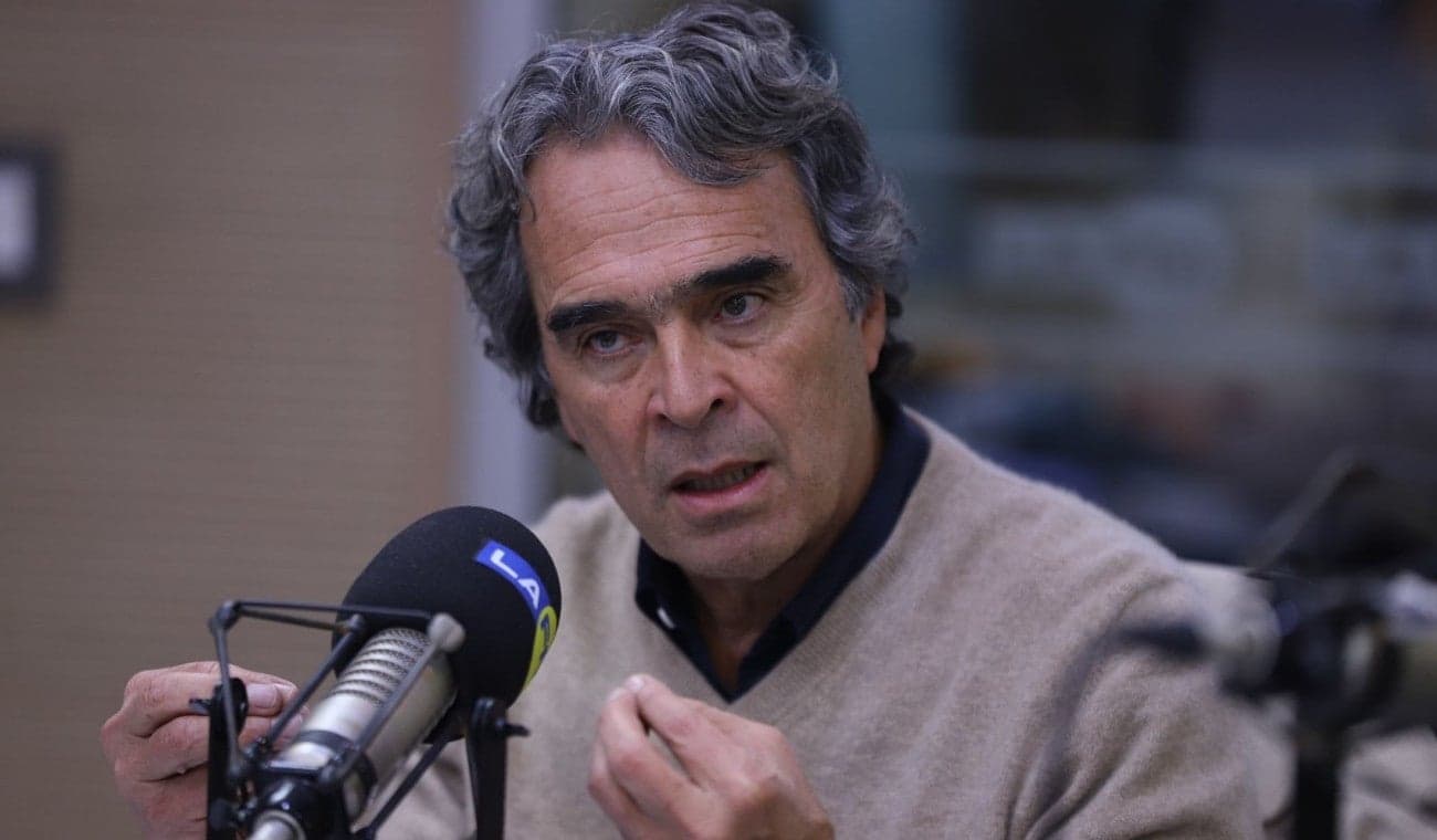 Fajardo descarta abandono de su candidatura presidencial antes de primera vuelta