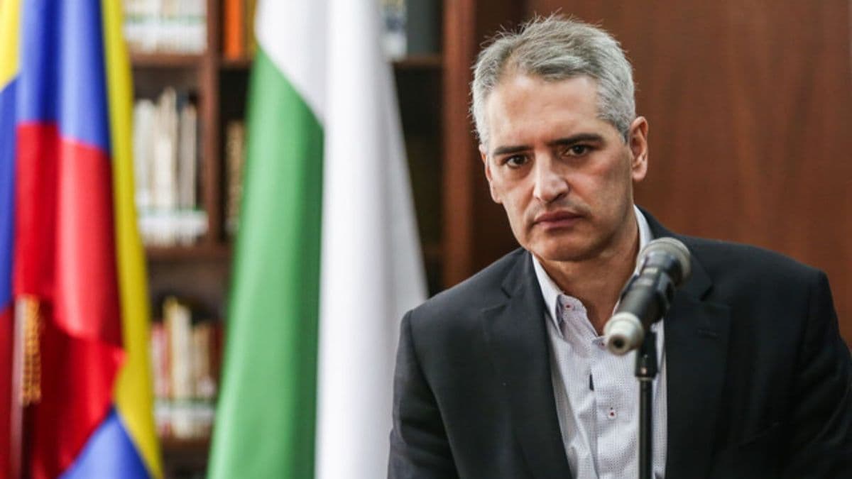 Gobernador Rendón cuestiona a Petro: "Si él hace campaña desde la Casa Nariño, nosotros también"