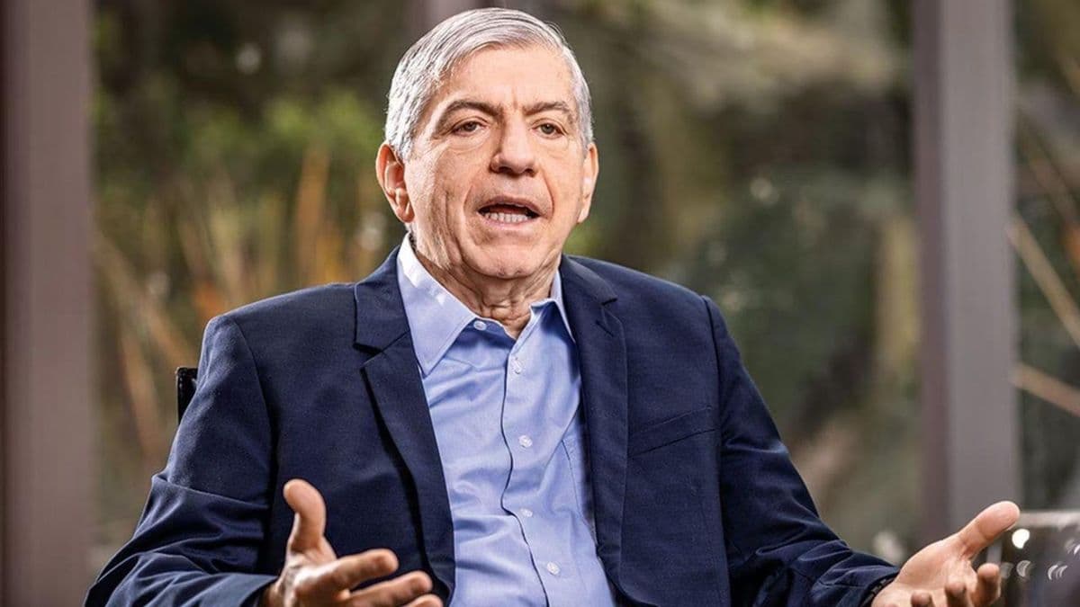 Expresidente Gaviria se recupera en Santa Fe tras operación abdominal
