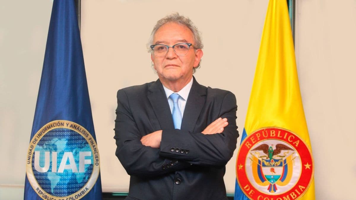 Jorge Lemus abandona la UIAF para unirse a la campaña presidencial de Iván Cepeda