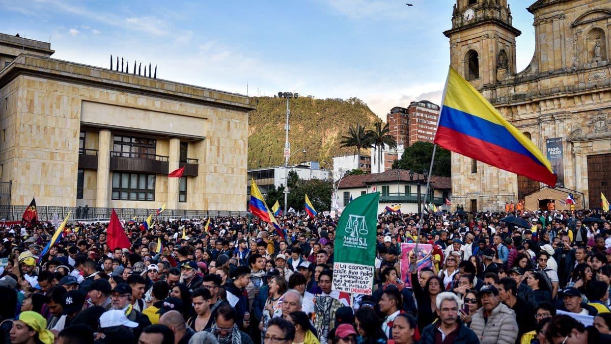 Consejo de Estado prohíbe a ministerios usar redes oficiales para convocar marchas o mensajes políticos