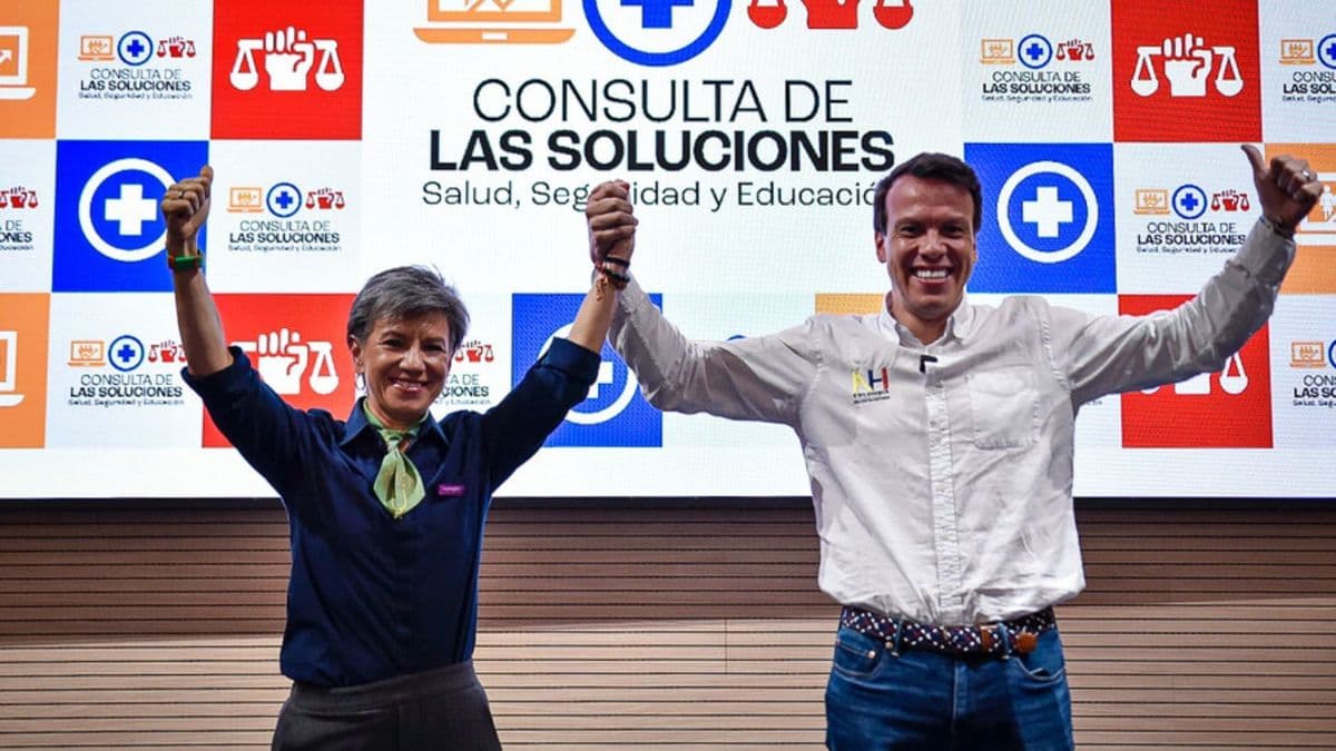 Claudia López se inscribe como candidata presidencial con Leonardo Huerta como fórmula