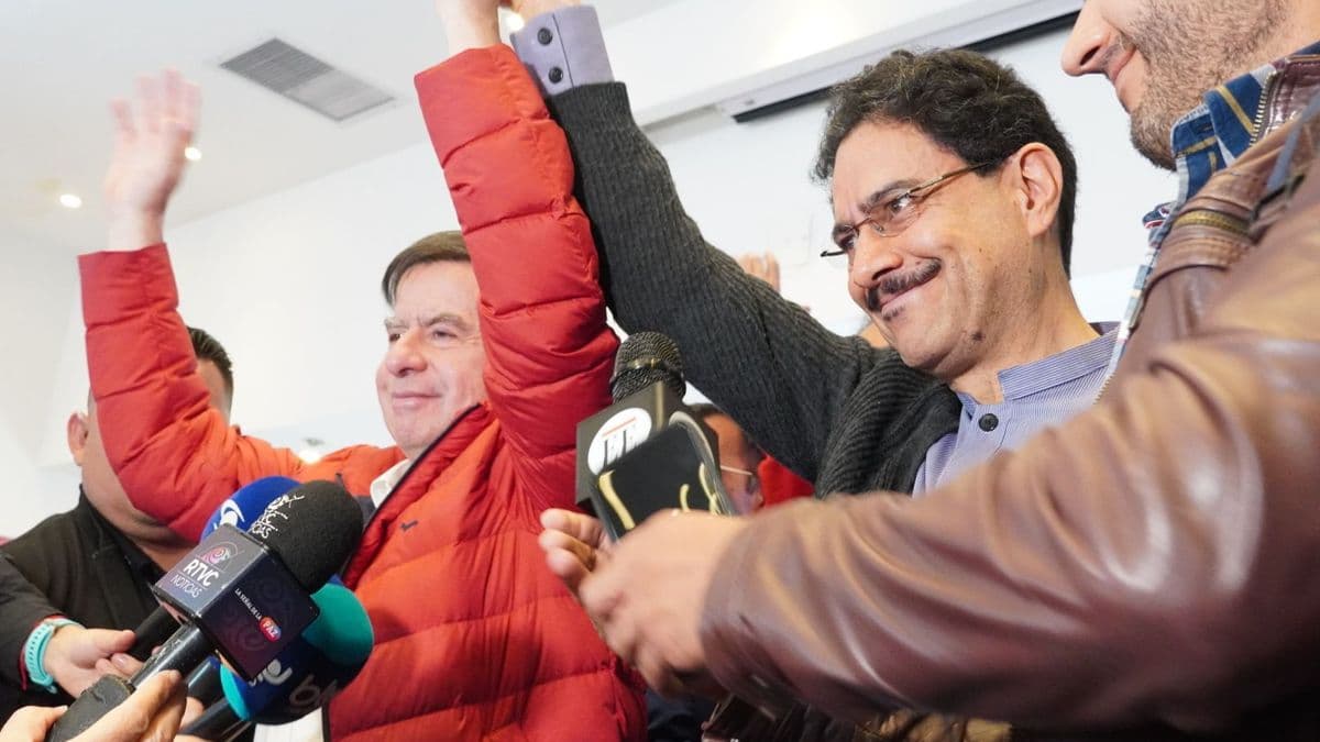 Cristo y Cepeda se alían, pero con distancia sobre una constituyente