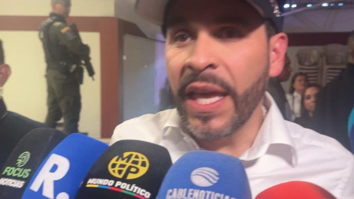 De la Espriella denuncia interceptaciones y amenazas: "Me están perfilando para asesinarme"