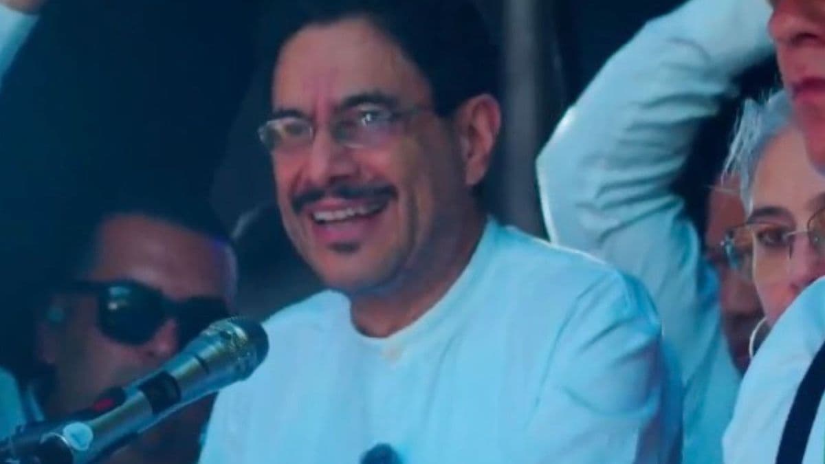 Cepeda acusa al uribismo de ser "partido de la contrarreforma agraria" en campaña por Caldas