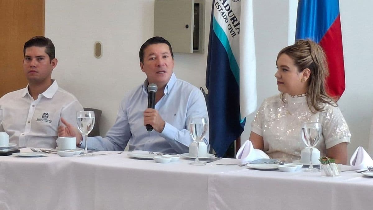 Registrador rechaza teorías de fraude: "En Colombia es ridículo pensar en eso"