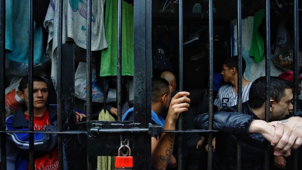 Justicia ordena garantizar el voto a detenidos sin condena en Colombia