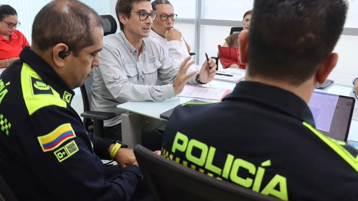 Barranquilla refuerza seguridad en elecciones con 3.100 policías y helicóptero de vigilancia