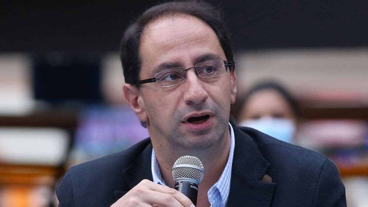 Restrepo propone debate con Quilcué antes de segunda vuelta presidencial