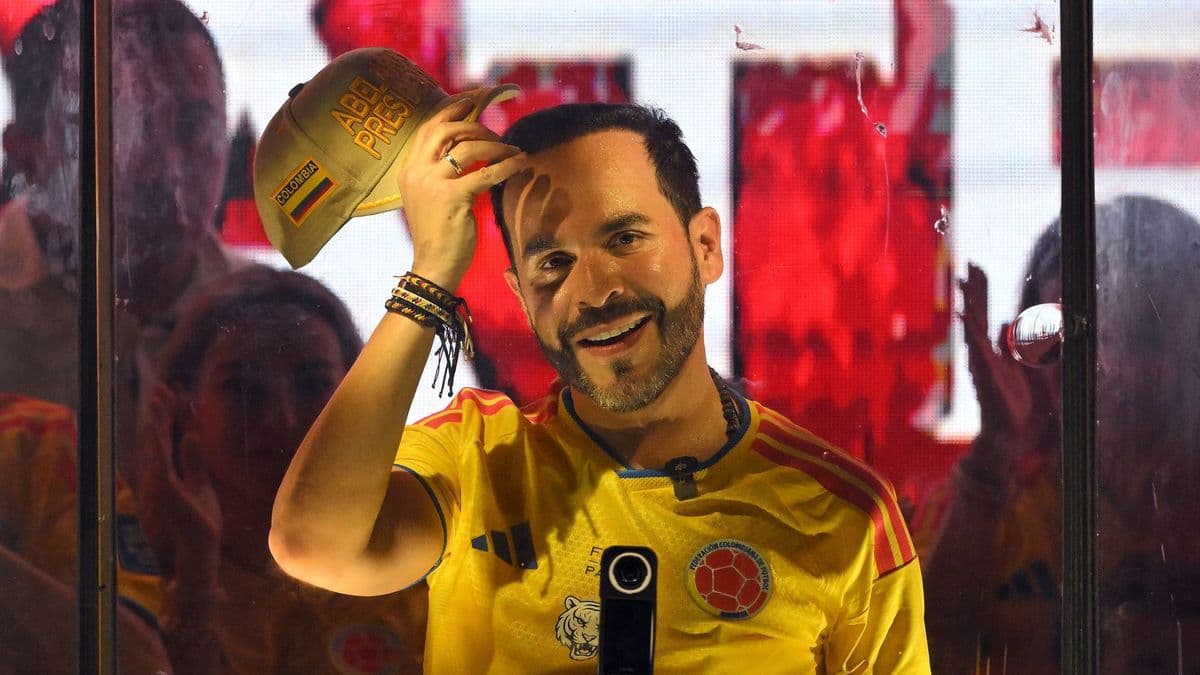 Expertos dividen opiniones sobre si la camiseta tricolor debe usarse en campañas políticas