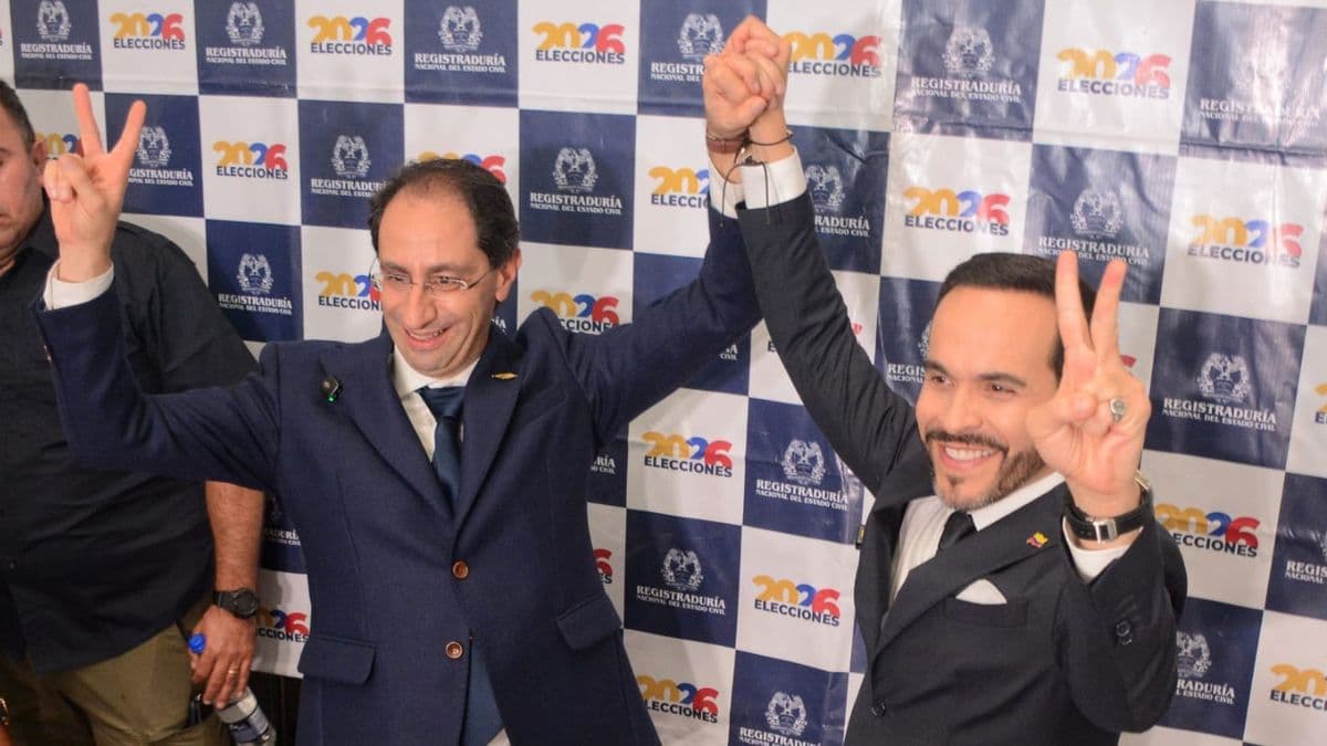 Restrepo denuncia violencia contra campaña de De la Espriella y advierte sobre nuevos motines