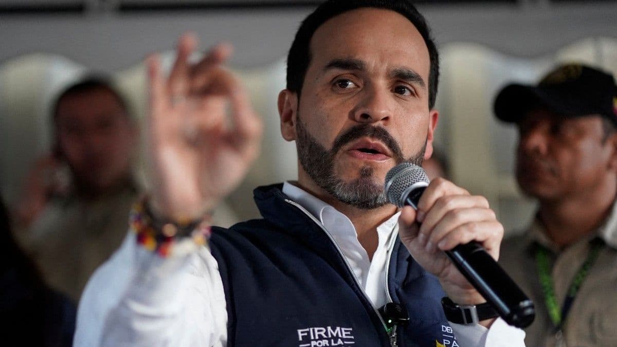 De la Espriella denuncia "autoatentado legislativo" en solicitud de suspensión de Petro