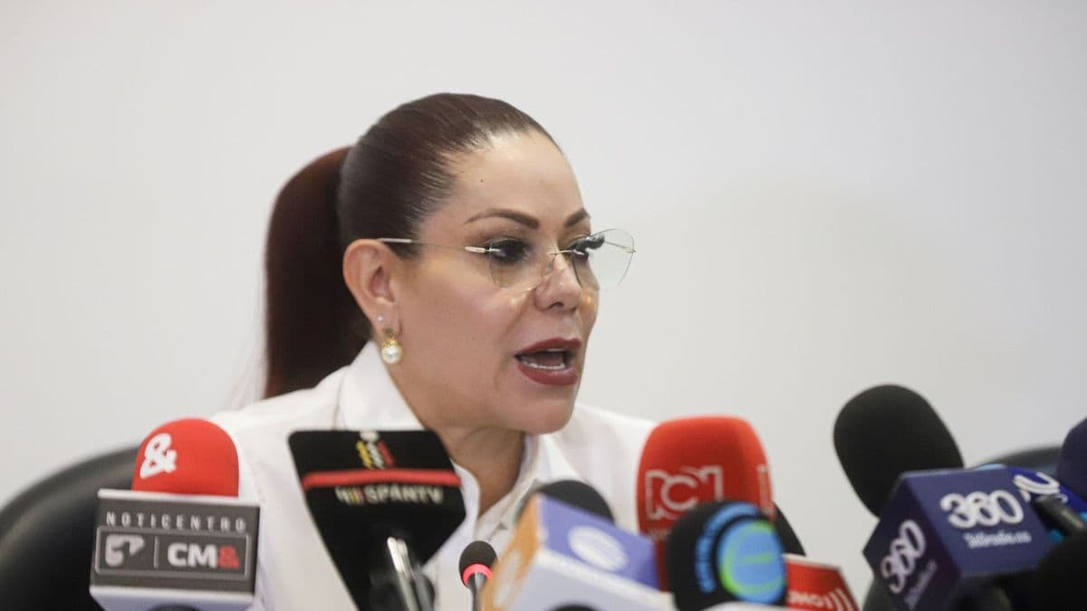 Cámara suspende provisionalmente a Gloria Arizabaleta por orden de la Procuraduría