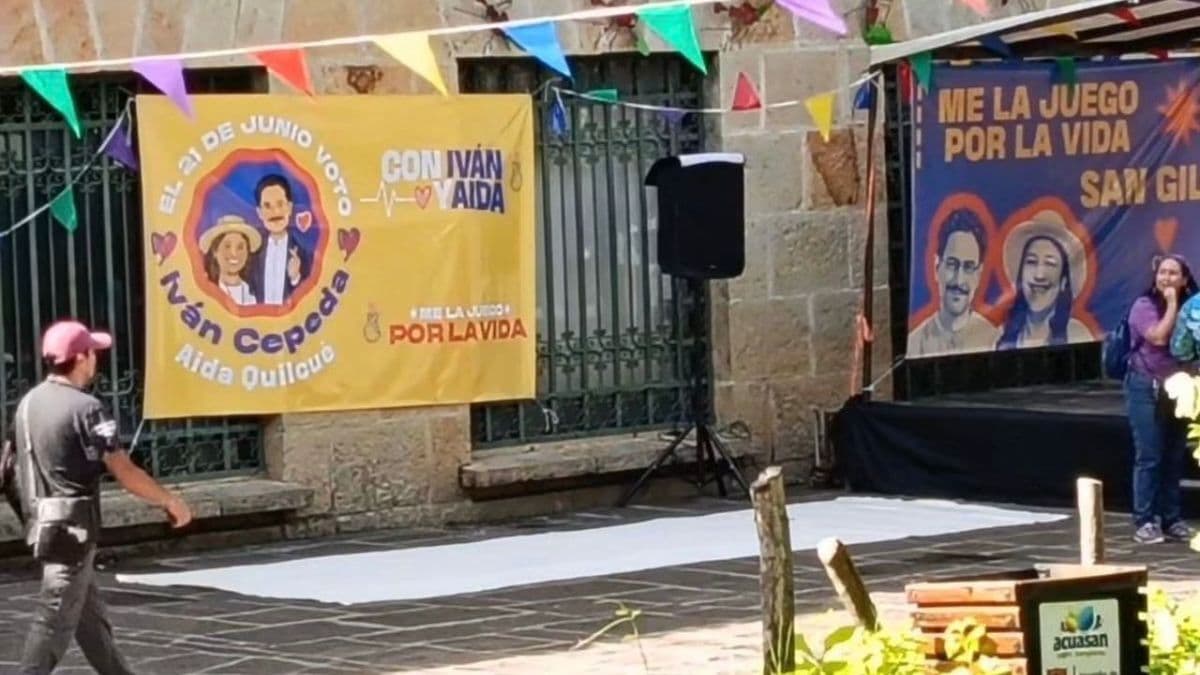Polémica en San Gil por evento de Cepeda sin permisos en fachada de Alcaldía