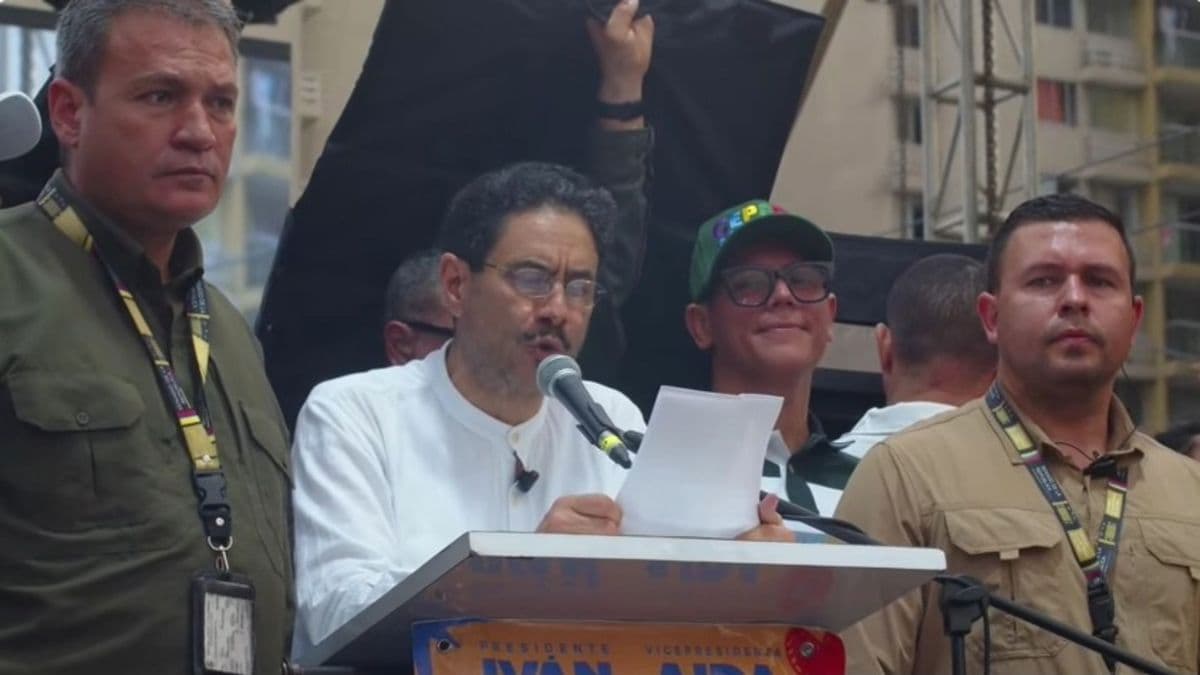 Iván Cepeda cierra campaña en el Atlántico pidiendo unidad y confianza en la democracia
