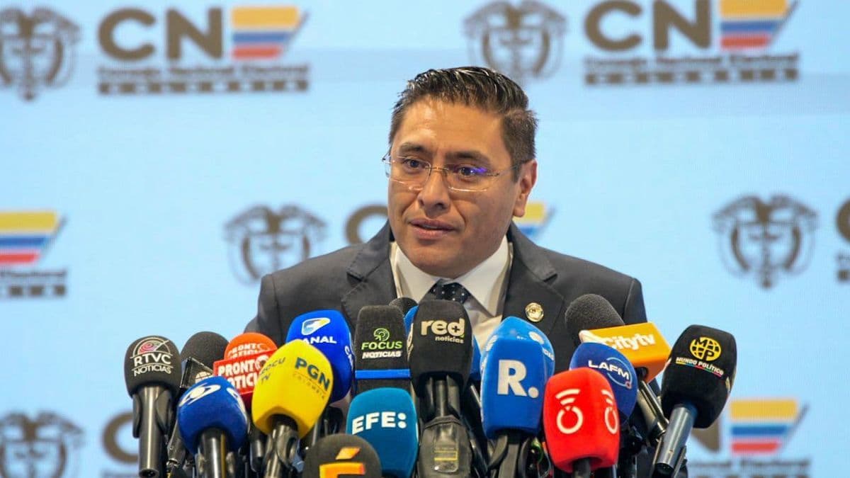 De la Espriella amplía ventaja en el exterior: CNE certifica casi 391 mil votos frente a 213 mil de Cepeda