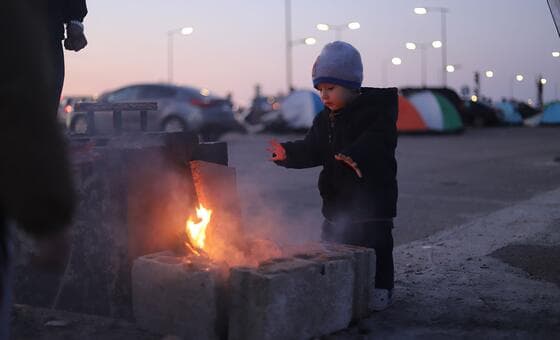 Medio Oriente en crisis: embarazadas sin hospitales, desplazamientos masivos y advertencias sobre crímenes de guerra