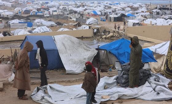 Gaza en la encrucijada: la frágil tregua enfrenta ataques, colonias y disputas políticas