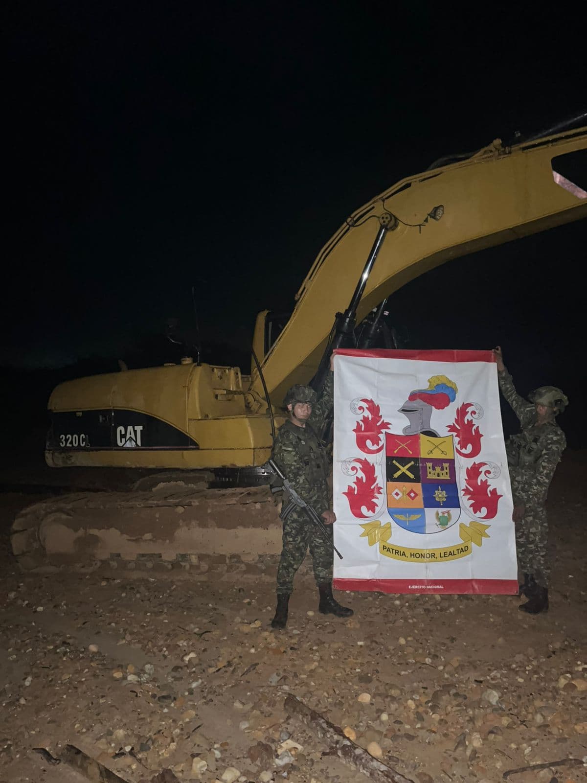 Ejército destruye equipos de minería ilegal por más de $1.000 millones en Zaragoza