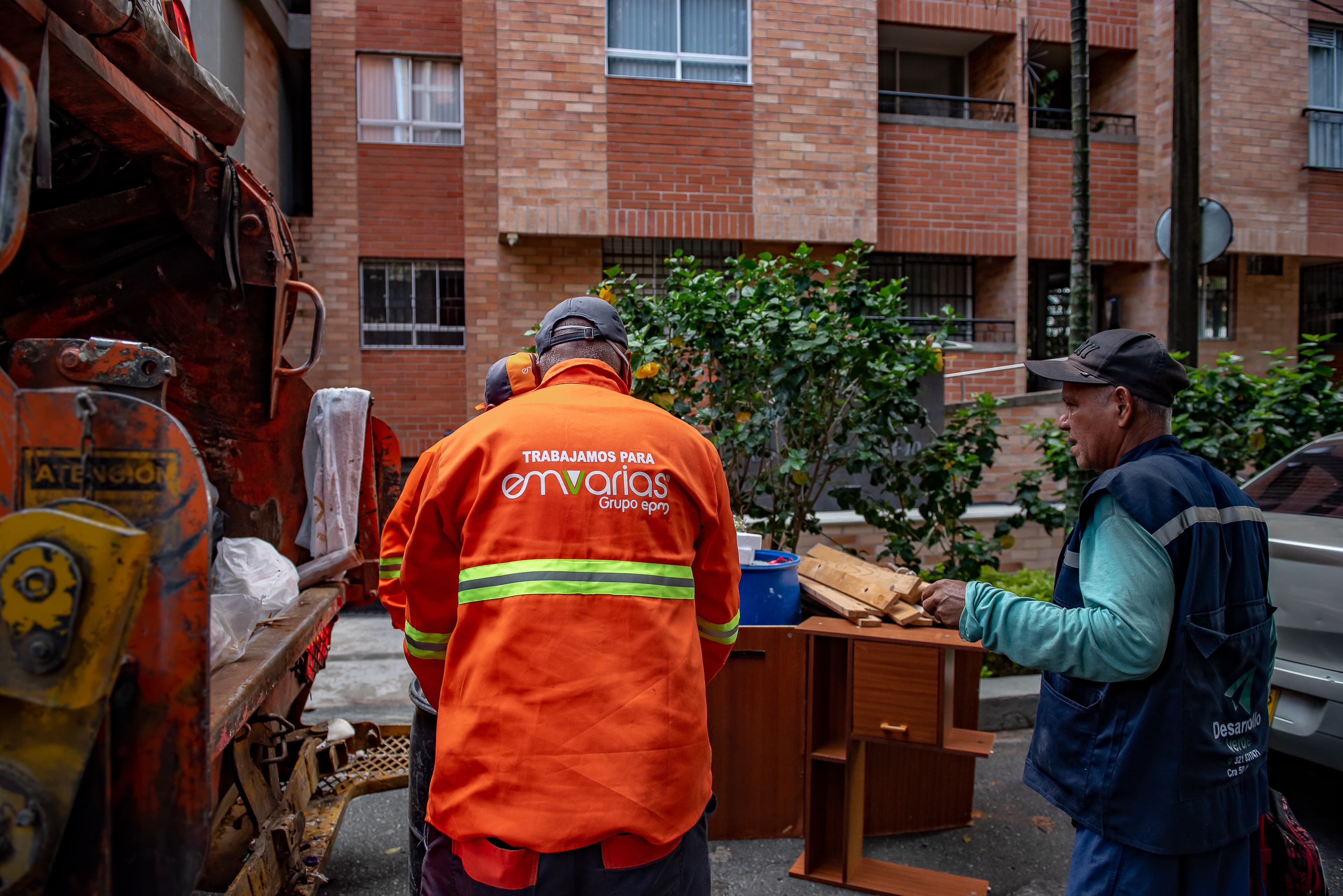 Cambian horarios de recolección de basura en Popular, Santa Cruz, Manrique y Aranjuez a partir de junio