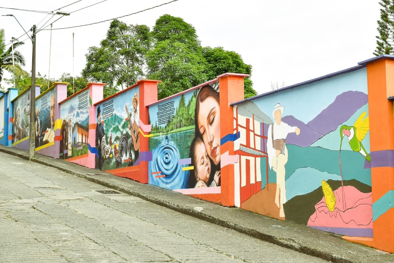 Muralismo Mágico pinta de arte tres pueblos antioqueños para atraer turismo