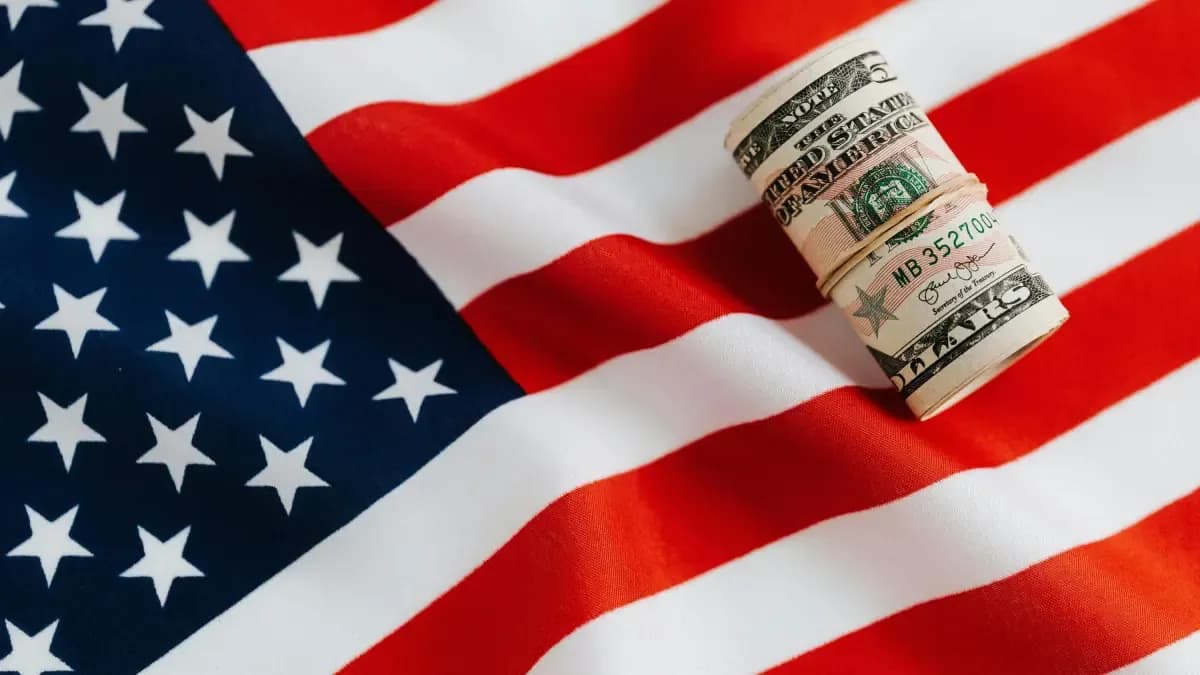 Colombianos califican para vivir en EE.UU. pero no saben cómo presentar su candidatura