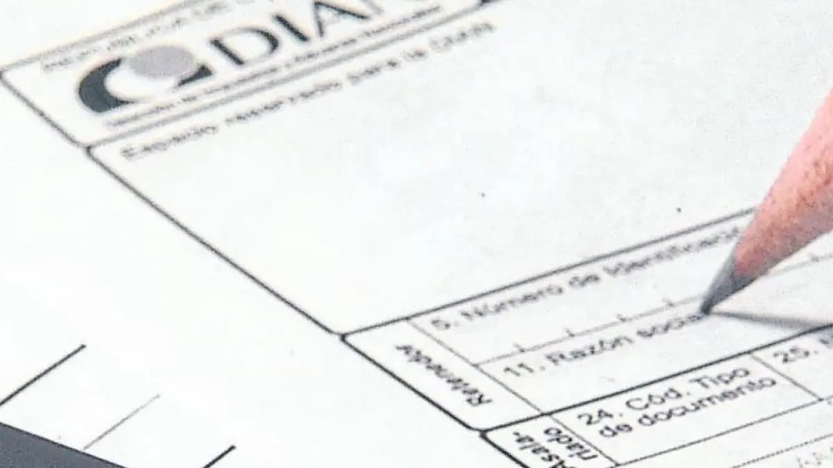 Dian intensifica cancelación de RUT: qué hace que pierda su registro tributario