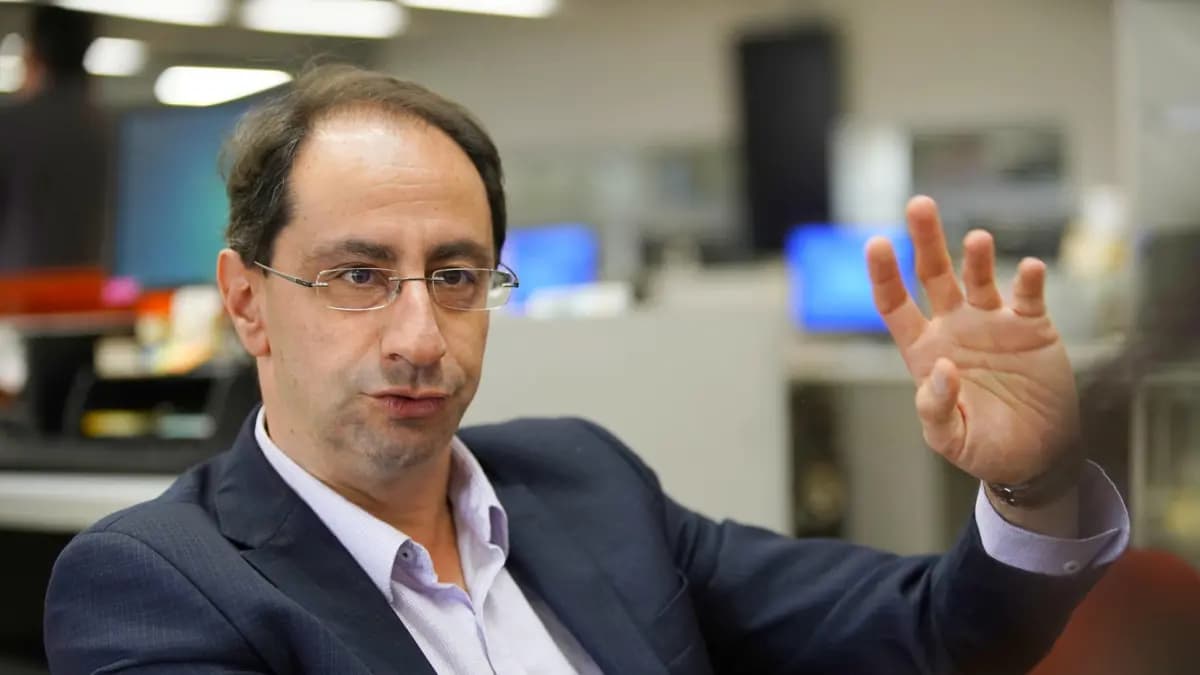 Restrepo advierte: el próximo gobierno heredará finanzas públicas "destrozadas"