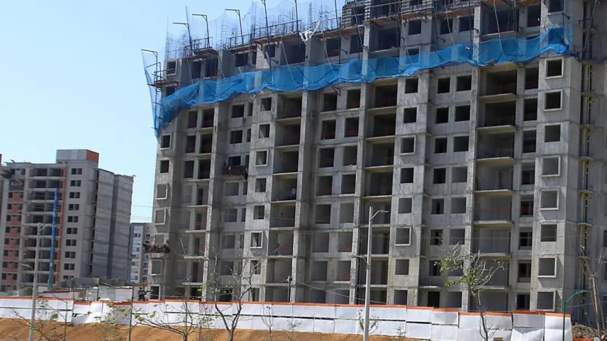 Colombia crece apenas 1,5% en enero: servicios sostienen la economía mientras minería y construcción se hunden