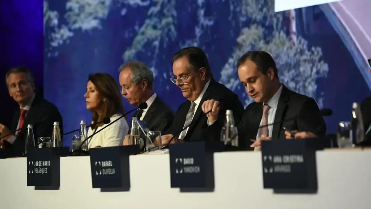 Jorge Mario Velásquez cierra 10 años en Grupo Argos: de deuda de 13 billones a cero y ganancias que se cuadriplicaron