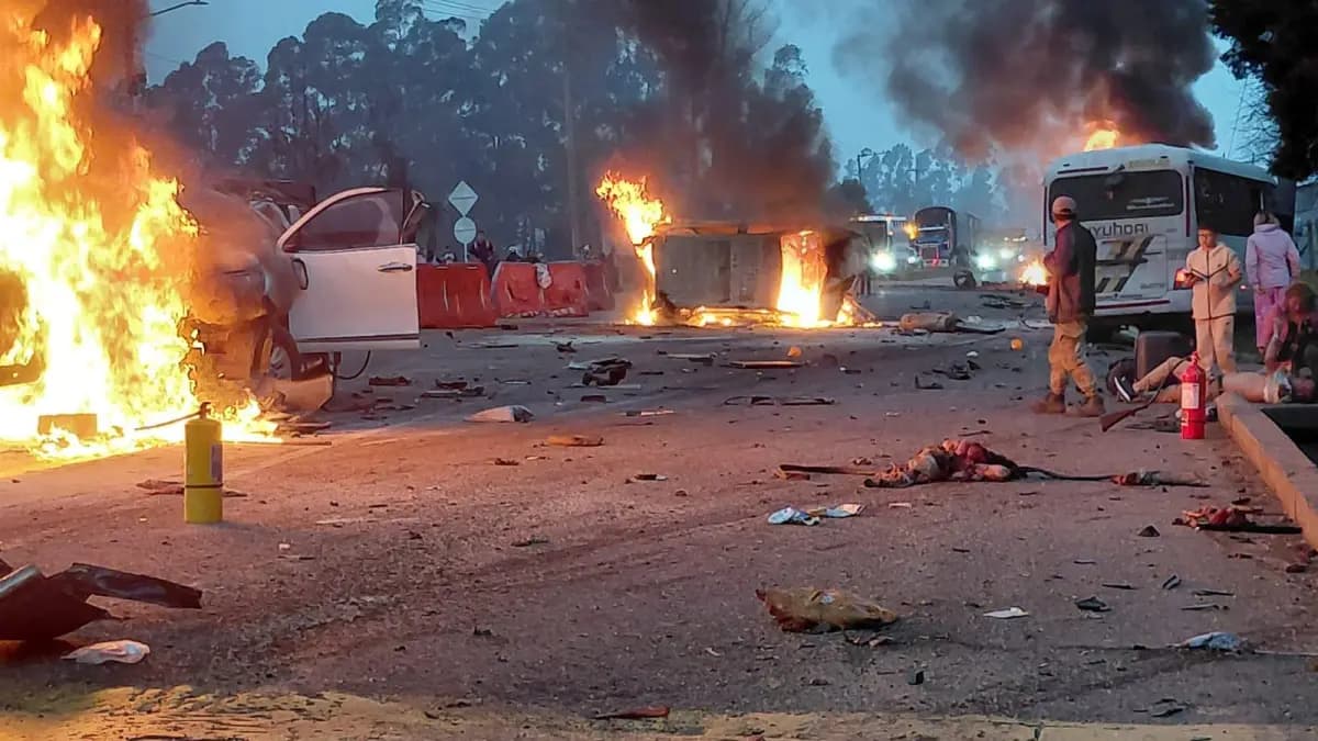 Dieciocho heridos en accidente de tractocamión en vía a Zipaquirá: hospital regional atiende la mayoría