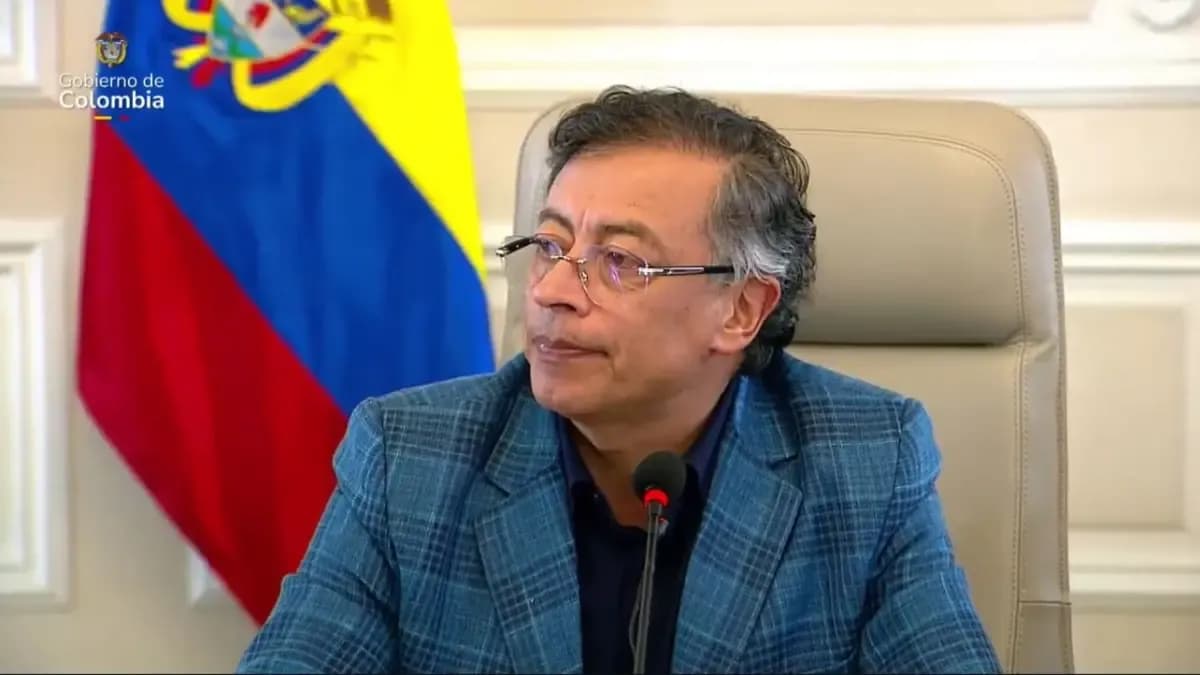 Petro arremete contra Camacol por "silencio" ante crisis de tasas de interés en vivienda