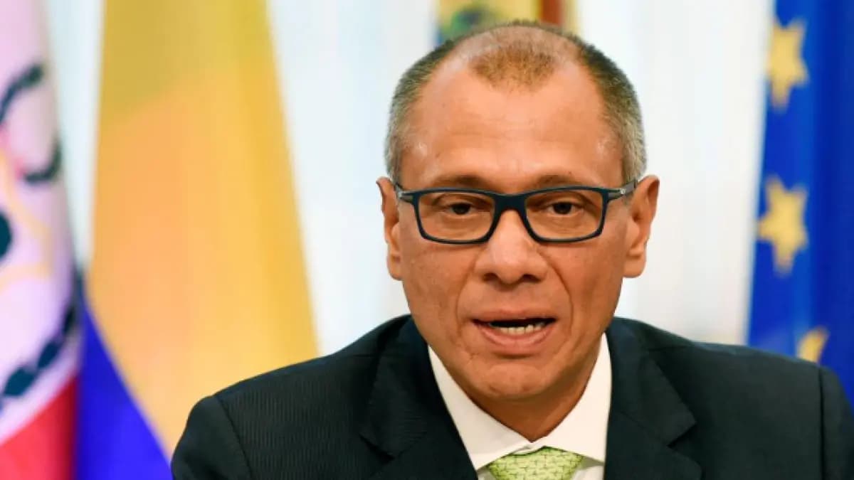 Ecuador retira embajador de Colombia por críticas de Petro a prisión de exfuncionario