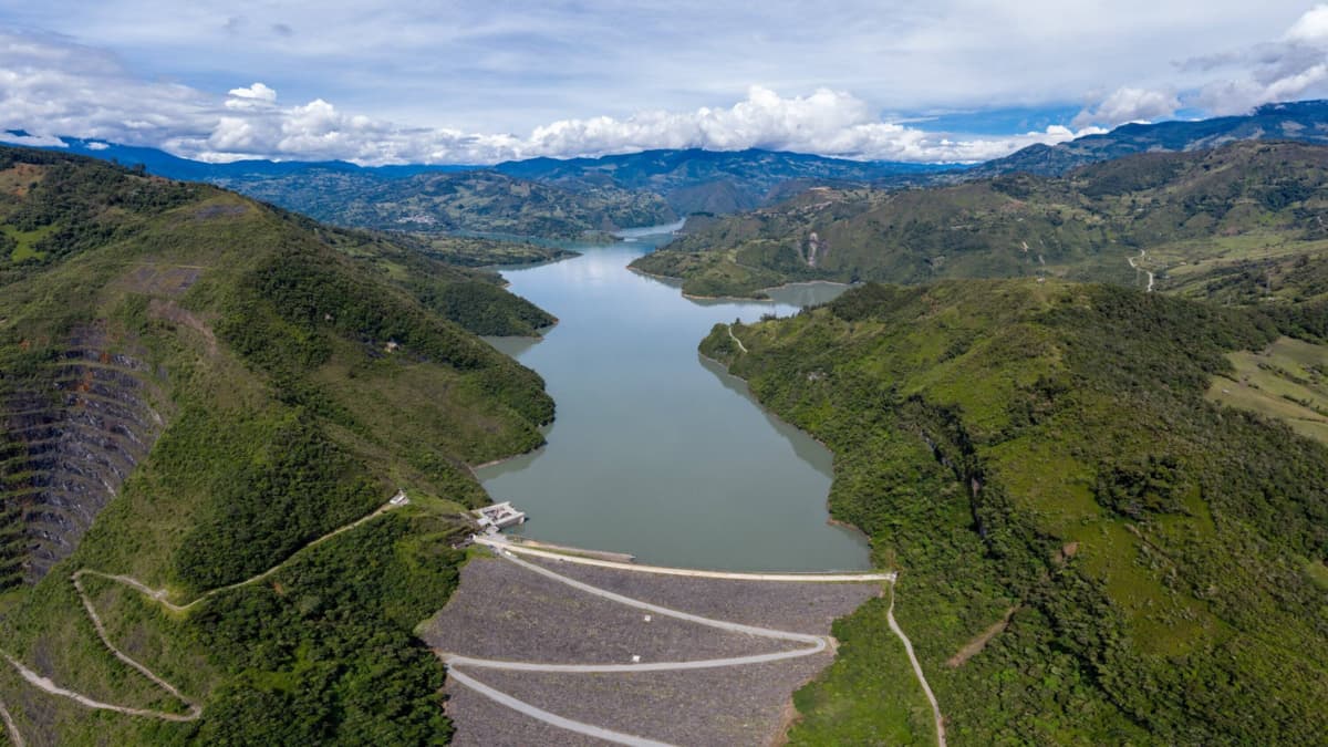 Superservicios revisa a las 7 mayores hidroeléctricas por la crisis de lluvias