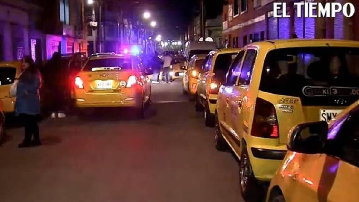 Capturan taxista que robaba a pasajeros con el truco del datáfono falso en Bogotá