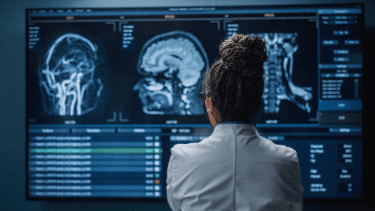 Descubren dos proteínas en sangre que detectan tumores cerebrales con precisión