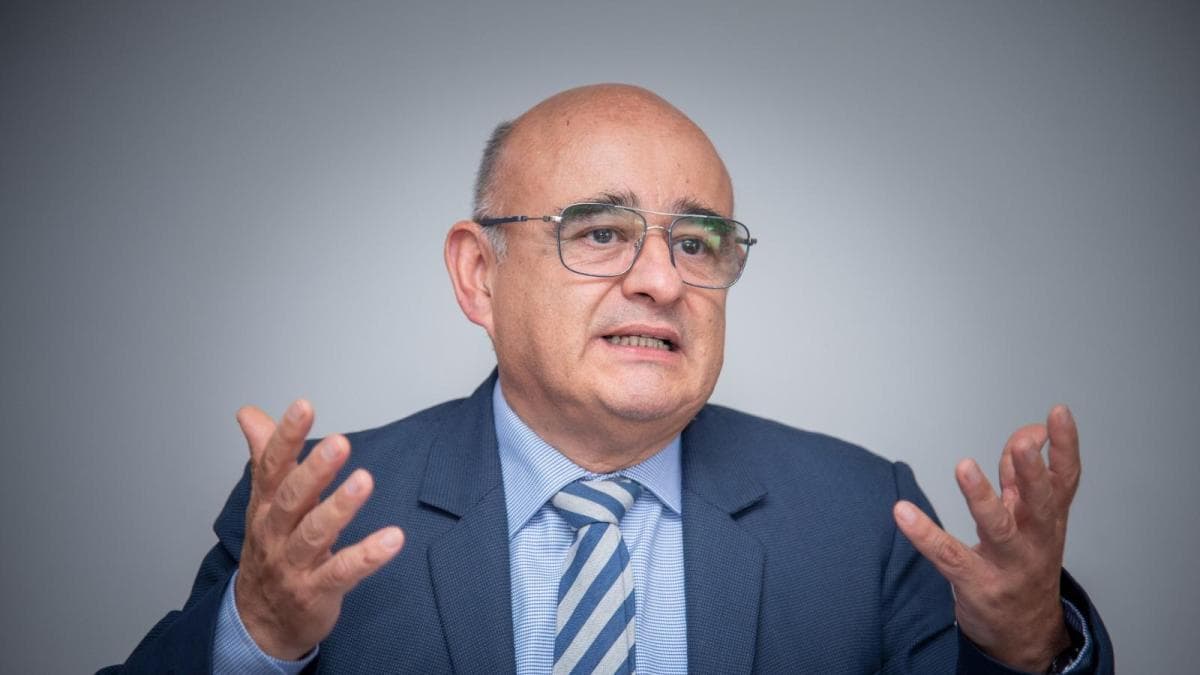 José Ismael Peña asume la rectoría de la Nacional tras dos años de batalla legal