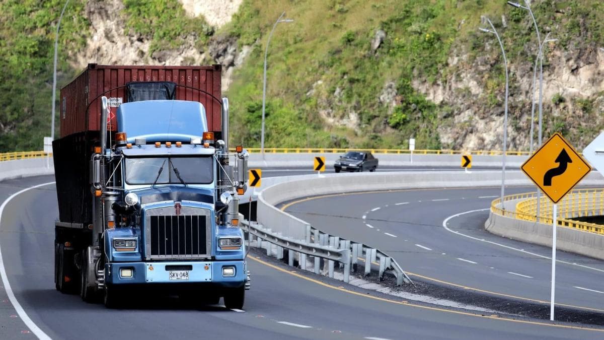 Ministerio de Transporte aprieta controles: transportistas deben reportar en tiempo real cuándo cargan y descargan