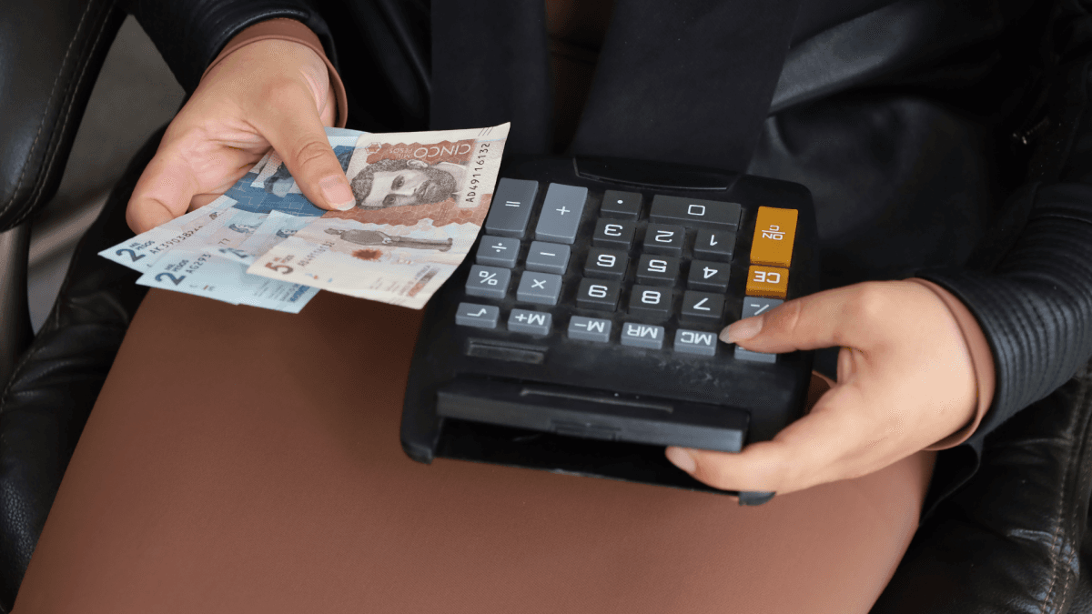 Fenalco rechaza aumento del 23% al salario mínimo y advierte sobre despidos masivos