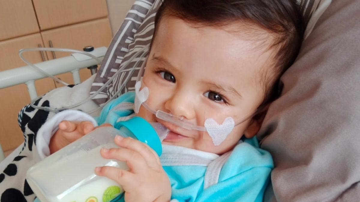 Gael tiene dos años y lucha contra una enfermedad genética: la familia organiza evento solidario para salvar su vida