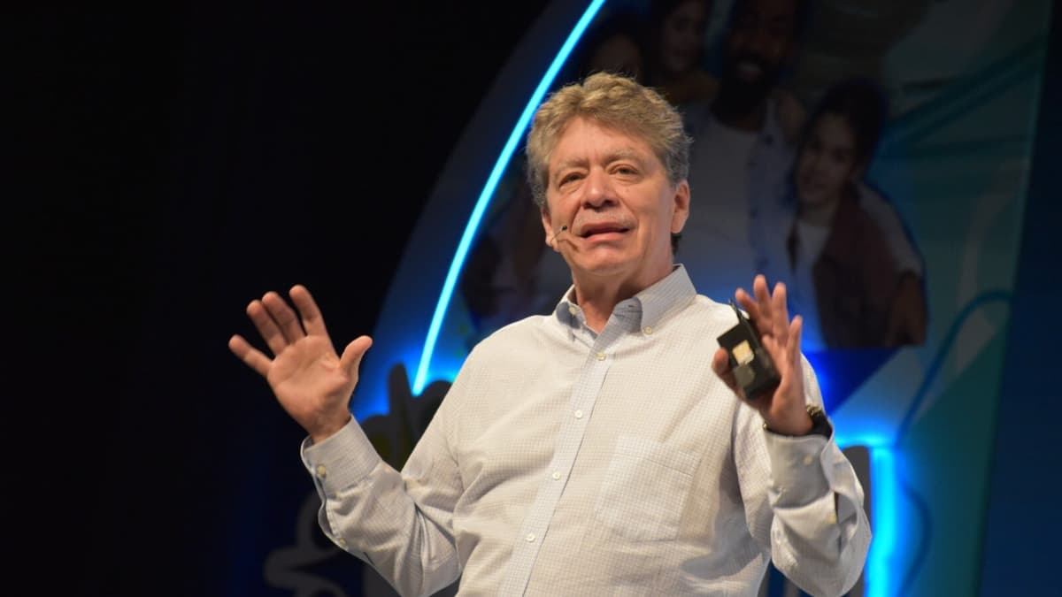 Andi cuestiona al gobierno por crisis de salud: "El paciente ya sufre lo que el sistema no puede ofrecer"