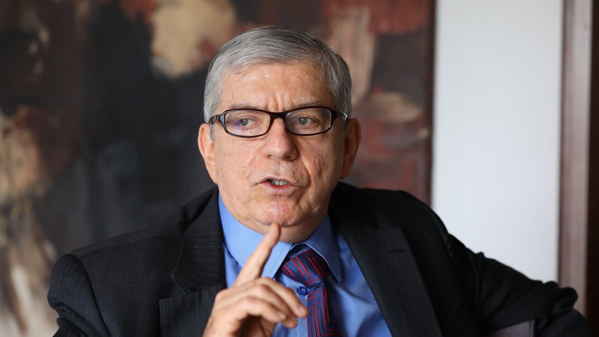 Fundación Santa Fe confirma que expresidente Gaviria tiene evolución clínica satisfactoria tras cirugía