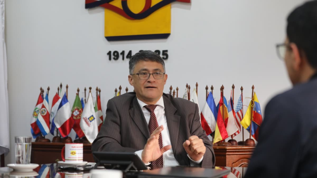 Medicina Legal responde a Petro: informes de necropsia solo se entregan con orden judicial