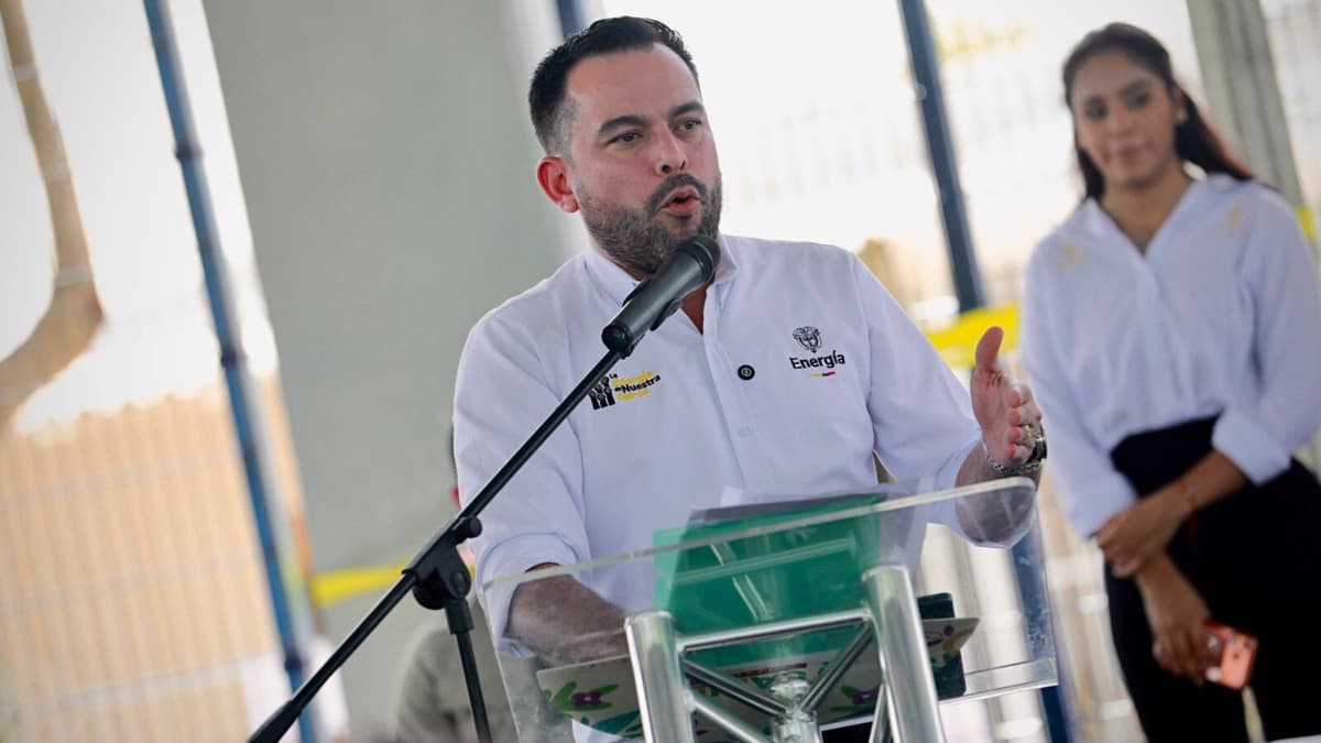 Ecopetrol no puede traer gas de Venezuela sin permiso de EE.UU., dice ministro Palma